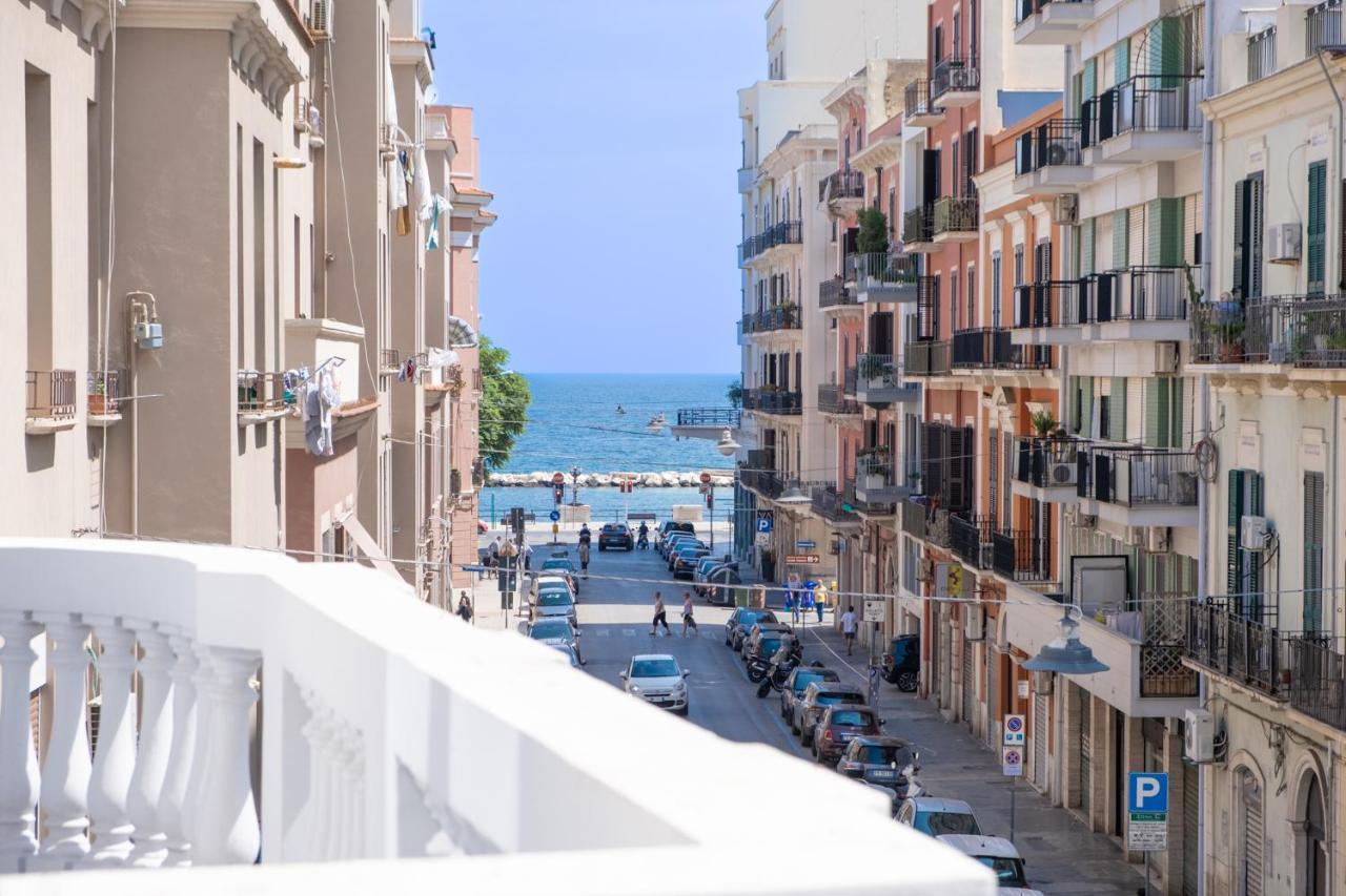 Palazzo Zippitelli Apartments Барі Екстер'єр фото